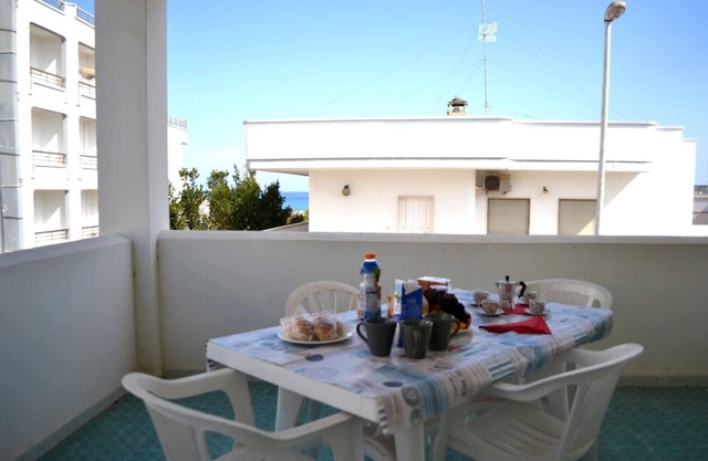 LL02 Holiday House UMI First Floor For 7 Pax' with Balcony
