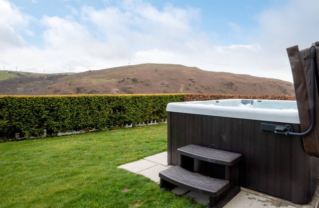 Llety'r Buarth - Two Bedroom House, Sleeps 6
