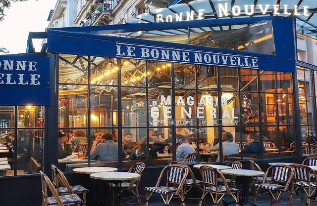 LOCATED IN A VIBRANT AREA ,TRENDY RESTAURANTS & LOCAL BOUTIQUES - RUE BEAUREGARD