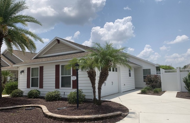 Location! Location! Location! Walking distance to Lake Sumter Landing!