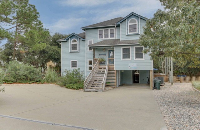 LOCATION, privacy, spaciousness! Be on the beach instead of sitting in traffic!