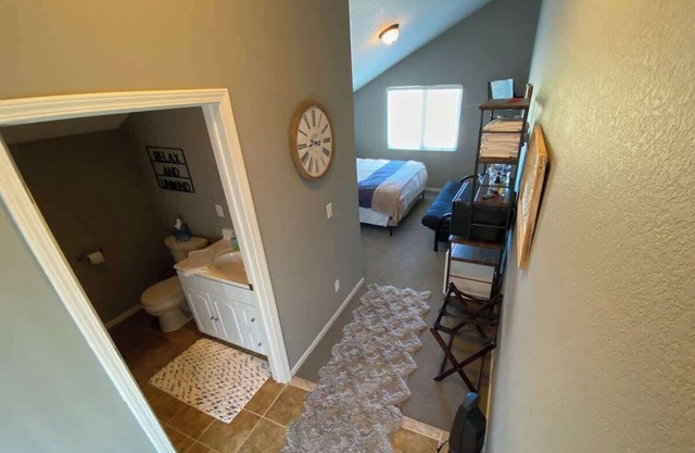 Loft at Bayside Golf Course, Single Room and Bath