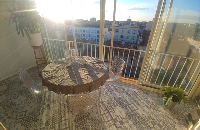 LOFT + TERRACE + direct BEACH access (bus)