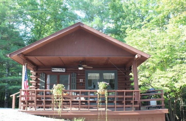 Log Cabin 11 with Hot Tub at Osborn Boat Ramp on Patoka Lake