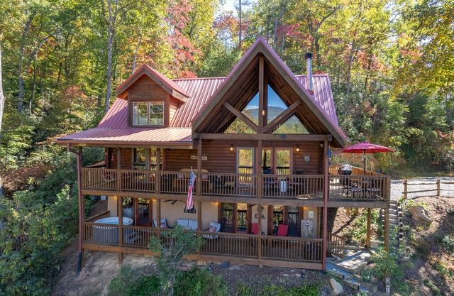 Log Cabin on Lake/Mountains/Hot tub/Views