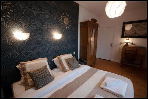 LOGIS HOTEL BELLEVUE RESTAURANT LA POMME d'OR
