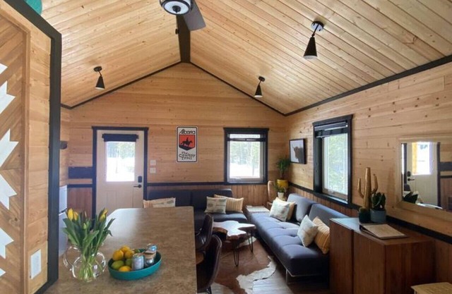 Longhorn Cabin at Restart Ranch - hottub - river