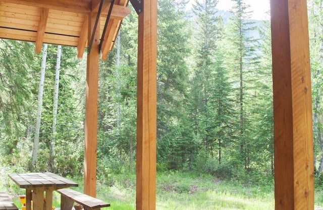 Looking for a place to stay this Easter? Reserve today your mountain oasis!