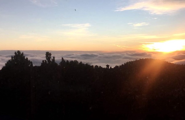 Lookout Mountain Lodge & Chalet with Views!