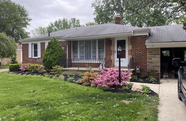 Lorie house Avon ohio