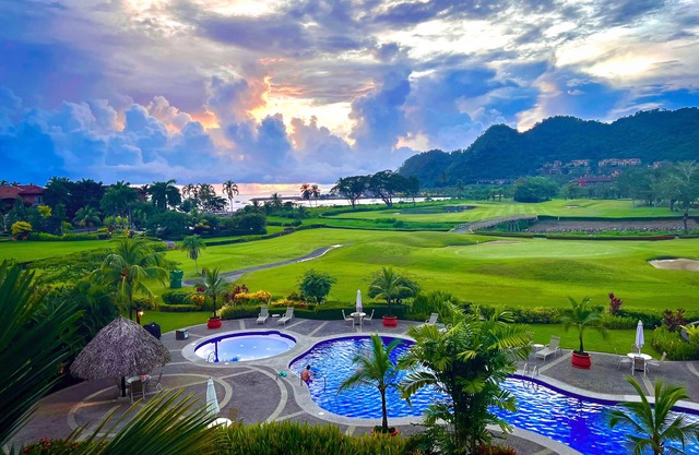 Los Sueños Resort Condo Del Mar Luxury 3BR Condo with Access to the Beach Club