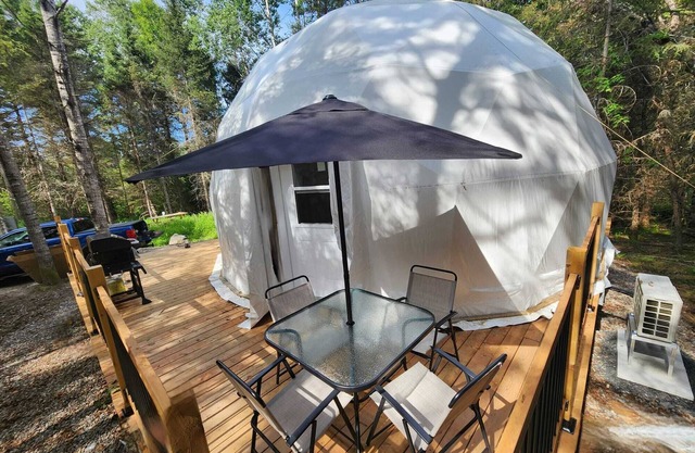 Lotus Glamping Dome 2
