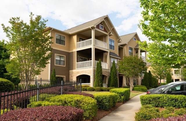 Lovely 1-bedroom apartment w/Pool + Wi-Fi