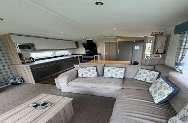 Lovely 2-bed Caravan in Seton Sands