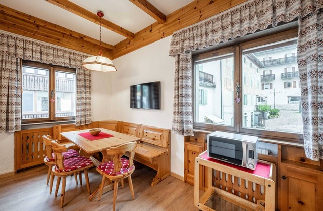 Lovely 2 bedroom flat in Corso Italia with parking