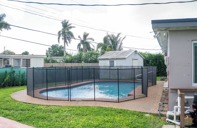 Lovely 3-bedroom house with pool in vibrant Miami