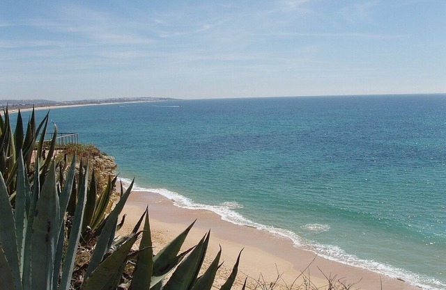 Lovely 4 Bedroom South Facing Villa With Heated Swimming Pool