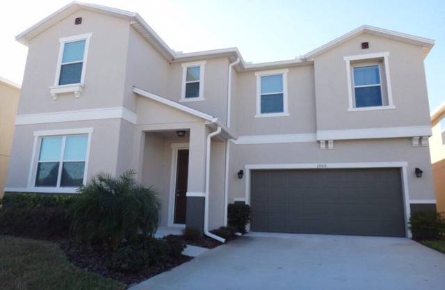 Lovely 7-bed Pool/SPA, Lake View/Game Room/Club Free/15 min Disney! 14 people