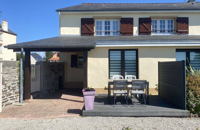 Lovely apartment in villa for 5 guests with WIFI, TV, terrace, panoramic view and parking