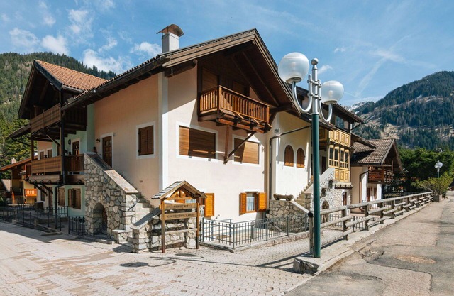 Lovely apartment for 5 guests with WIFI and pets allowed