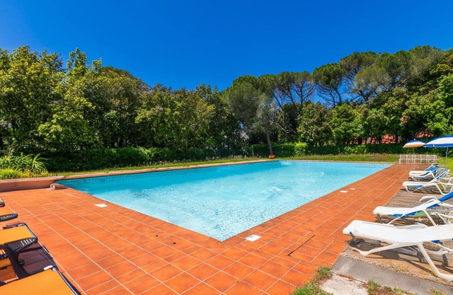 Lovely apartment for 7 guests with pool, WIFI, TV and patio