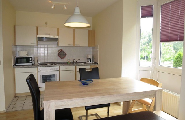 Lovely apartment for 4 guests with WIFI, TV, terrace, pets allowed and parking
