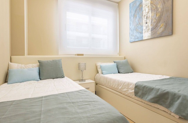 Lovely apartment for 4 people with WIFI, pool, A/C, TV, terrace and pets allowed
