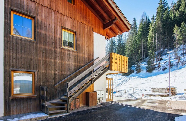 Lovely apartment for 4 guests with WIFI, TV and balcony