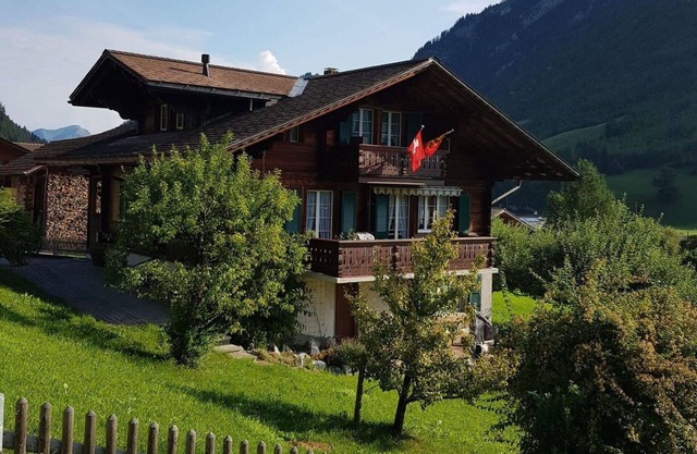 Lovely apartment for 4 people with WIFI, TV and balcony