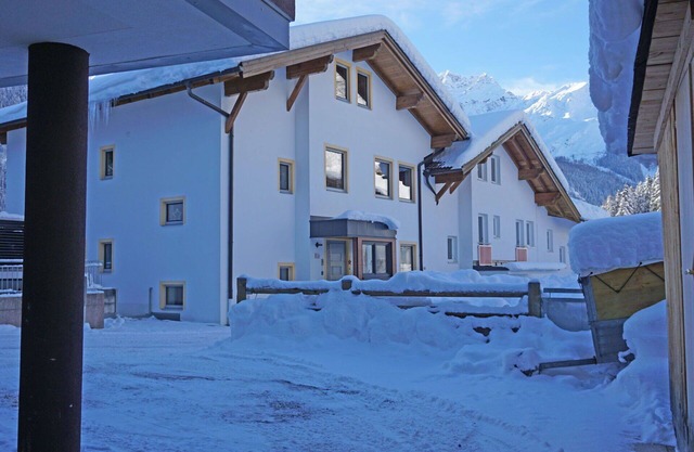 Lovely apartment for 4 people with WIFI, TV and parking