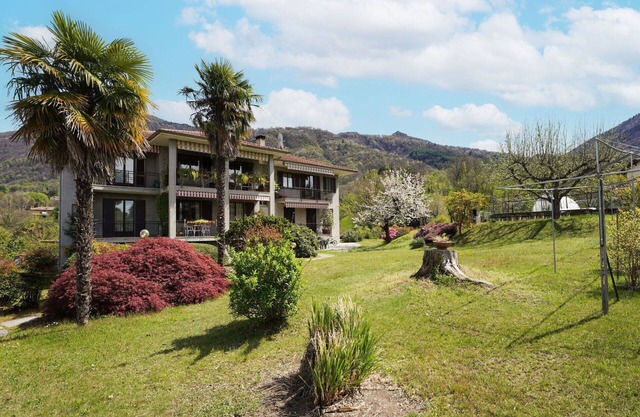 Lovely apartment for 4 guests with WIFI, TV, terrace and parking