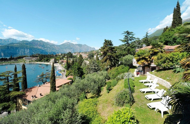 Lovely apartment for 3 guests with TV, terrace and parking