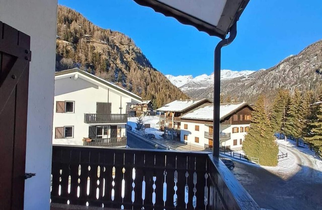LOVELY APARTMENT IN CHAMPOLUC -6/8 BEDS - PETS ALLOWED