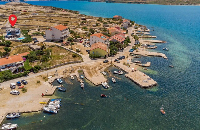 Lovely apartment in Kustici, Novalja