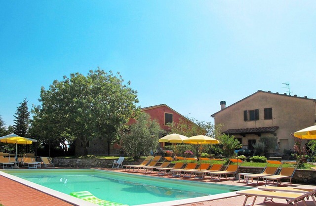 Lovely apartment in villa for 2 guests with pool, WIFI, TV and patio