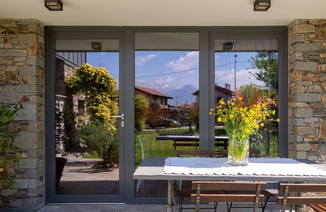 Lovely apartment in villa for 4 guests with WIFI, terrace and parking