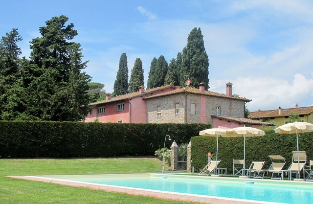 Lovely apartment in villa for 3 people with pool, WIFI, TV and terrace