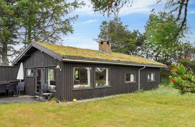 Lovely cottage close to the North Sea