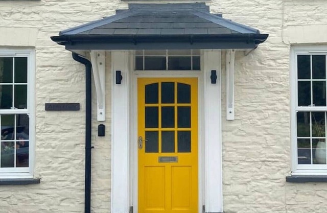 Lovely family cottage in Cambrian mountains, mid-west Wales