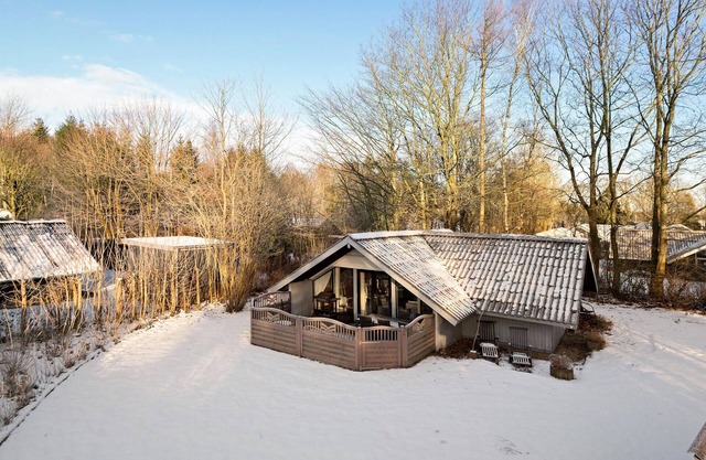 Lovely home in Ansager with WiFi