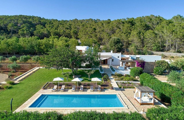 Lovely home in Santa Gertrudis