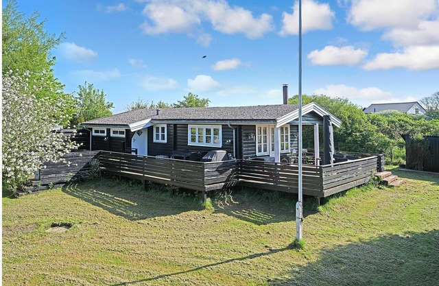 Lovely home in Holbæk with WiFi
