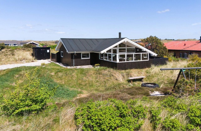 Lovely home in Hvide Sande with sauna