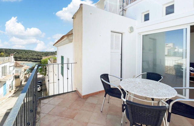 Lovely home in Portocolom with kitchen