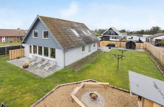 Lovely home in Vestervig with WiFi