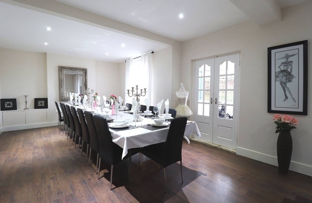 Lovely large property near Bournemouth