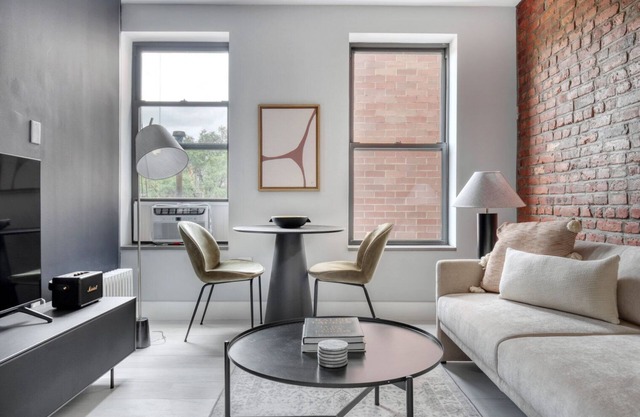 Lovely LES 2BR w/Elevator, W/D & Roof Deck, near parks, by Blueground