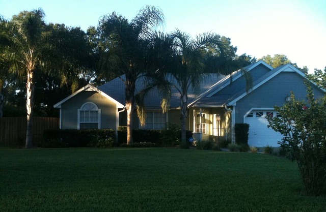 Lovely Pool Home in Historic Town Close to Beach & Theme Parks