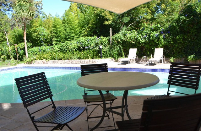 Lovely spacious Family Home with large pool in the Cape Winelands