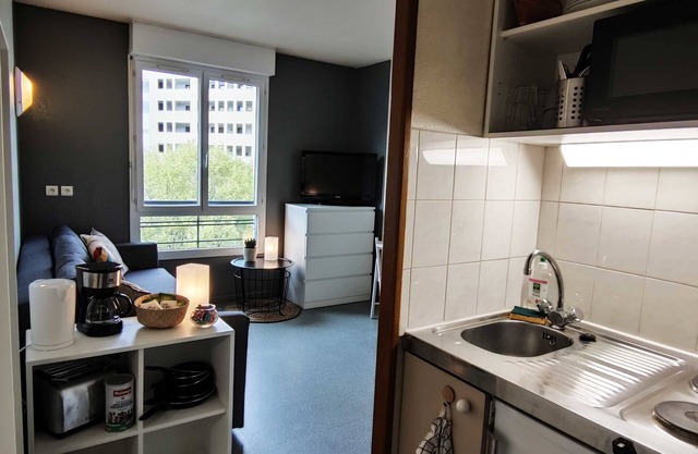Lovely Studio Equipped For 2 In Aix En Provence